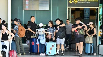 Bandara Komodo di Labuan Bajo Tetap Beroperasi Pascagempa M7,7 Guncang NTT