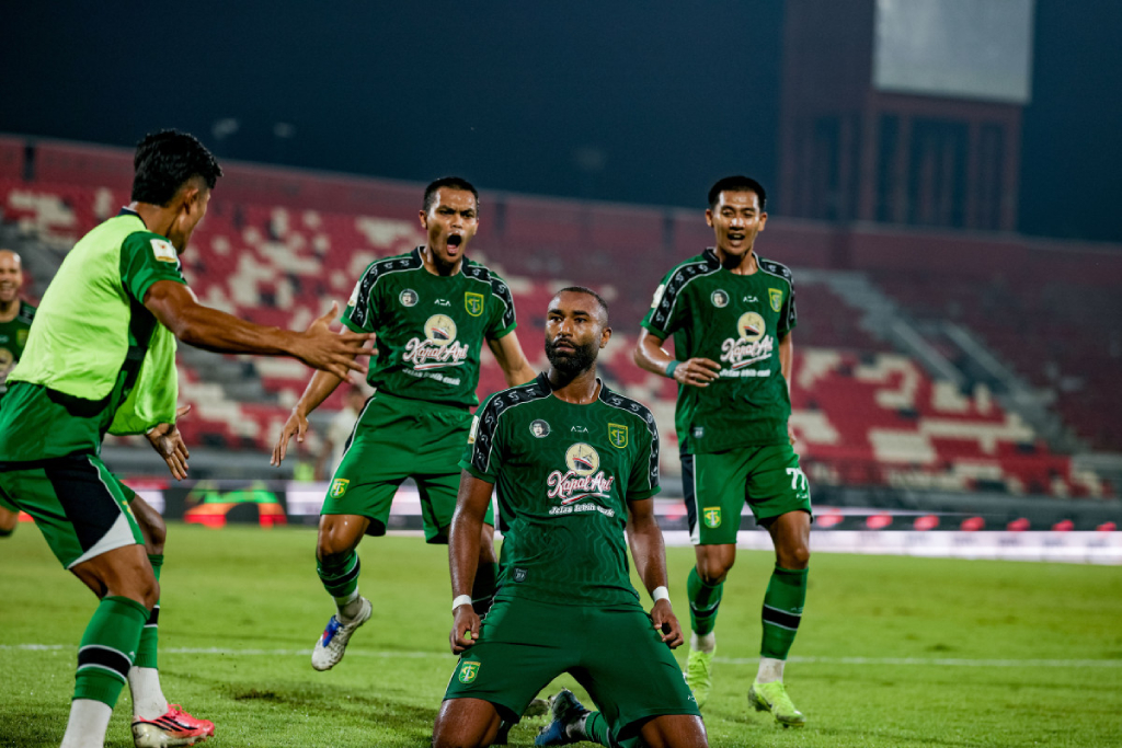 Persebaya Juara Piala Presiden 2026, Bek Rachmat Irianto Ingatkan Evaluasi Sebelum Super League