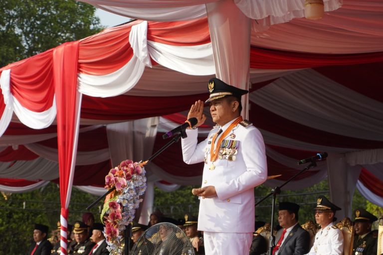 Bupati OKU Timur Ajak 150 Veteran dan Warakawuri Teladani Perjuangan di HUT ke-81 RI