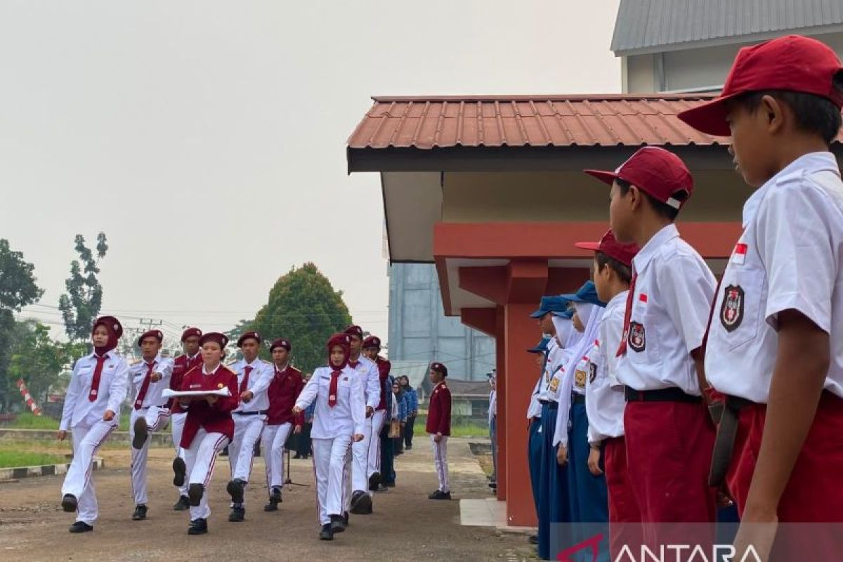73 Siswa Sekolah Rakyat Pontianak Ikuti Upacara HUT ke-81 RI, Momen Perdana di Sekolah Baru