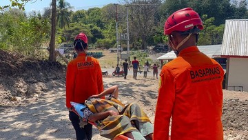 BNPB Pastikan Tak Ada Warga Hilang Usai Gempa NTT 7,7 Magnitudo, Evakuasi dan Layanan Kesehatan Berlanjut
