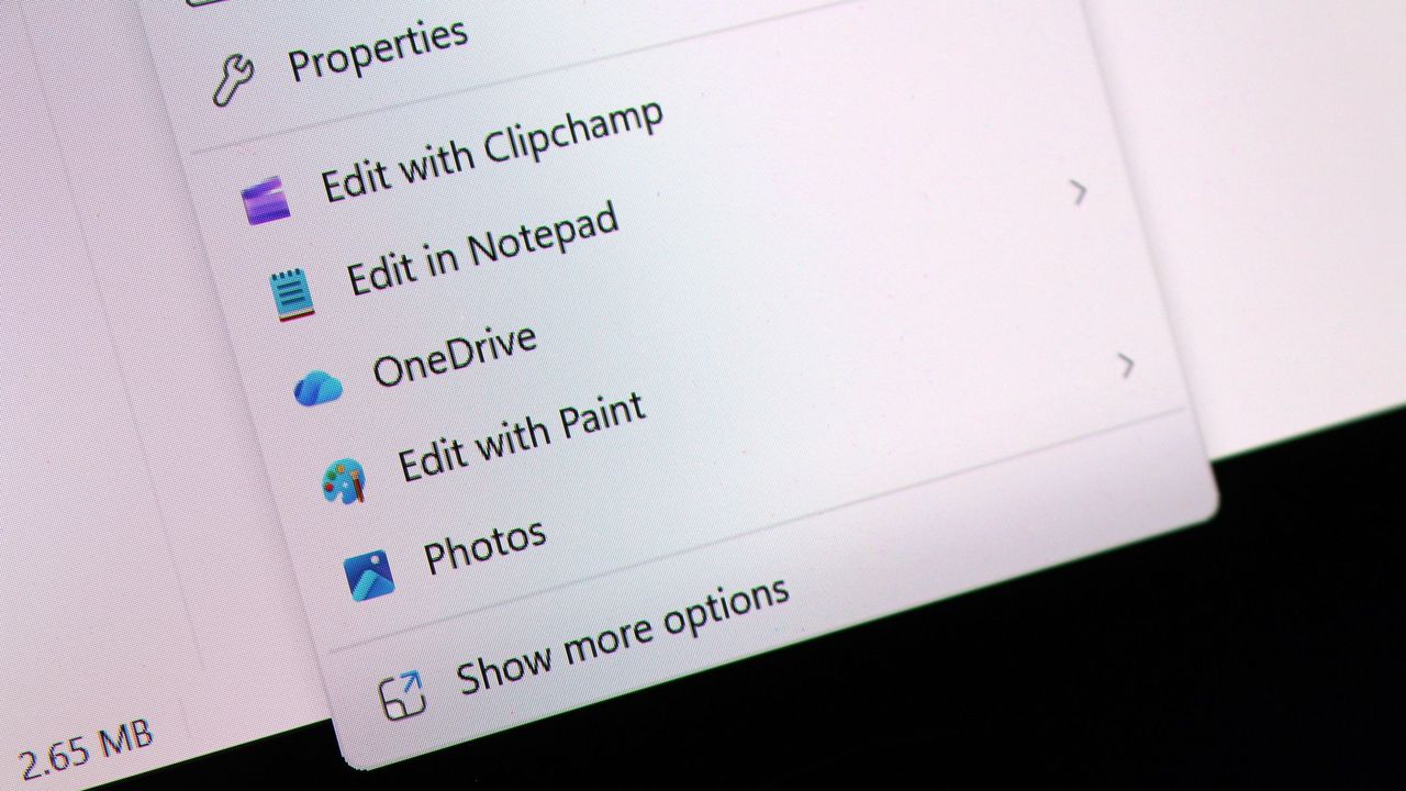 Windows 11 Segera Punya Menu Klik Kanan yang Bisa Dikustomisasi, Termasuk Tampilan Vertikal ala Windows 10