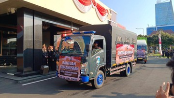 Polri Kerahkan 44 Truk Bantuan untuk Korban Bencana di Flores, Berangkat Serentak dari Bali hingga NTB