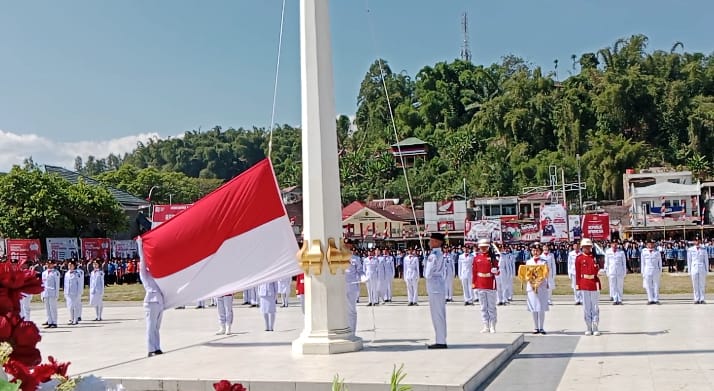 Bupati Mamasa Welem Sambolangi Ajak Warga Jaga Persatuan dan Gotong Royong di HUT ke-81 RI