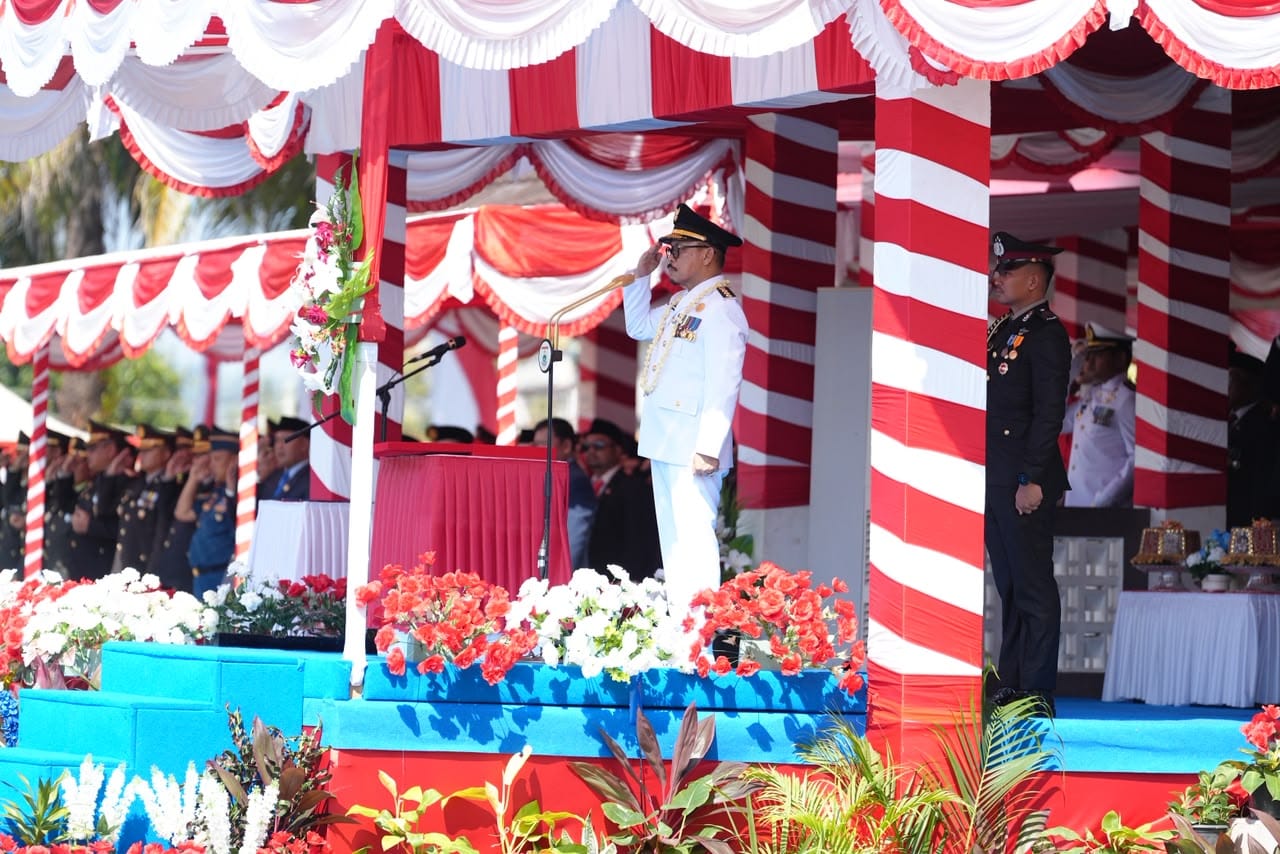 HUT ke-81 RI di Sulbar: Gubernur Suhardi Duka Sebut Kemiskinan Ekstrem Bukti Rakyat Belum Rasakan Kemerdekaan