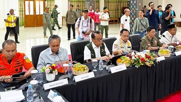 Kabasarnas Tinjau Manggarai Timur, 711 Personel Dikerahkan untuk Pencarian Korban Gempa NTT