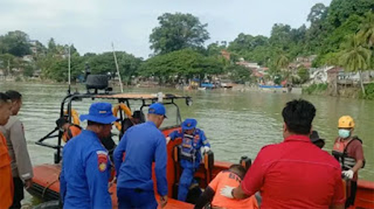 Tiga Hari Dicari, Pelajar SMP di Padang Ditemukan Tewas Terseret Arus Batang Arau, Jasad Mengapung di Pulau Sinyaru