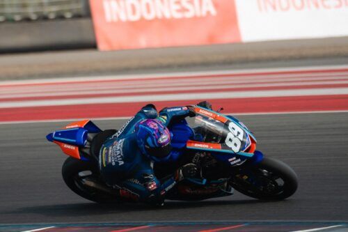 Yamaha Racing Indonesia Raih Kemenangan Perdana ARRC 2026 di Mandalika, Wahyu Nugroho Juarai Race 1 SS600