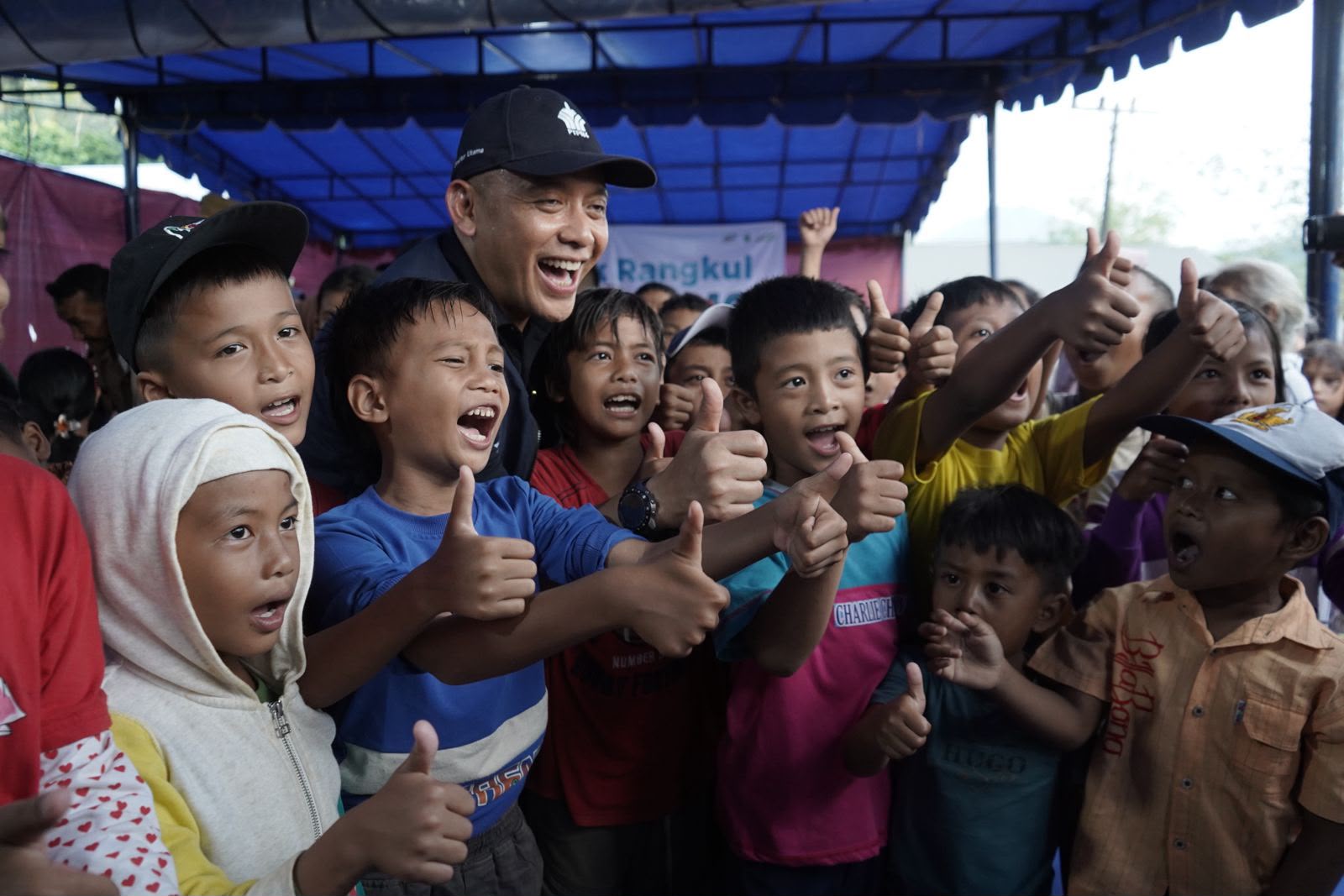 PalmCo Salurkan Rp17,1 Miliar Dana TJSL, Fokus ke Pemulihan Bencana hingga UMKM