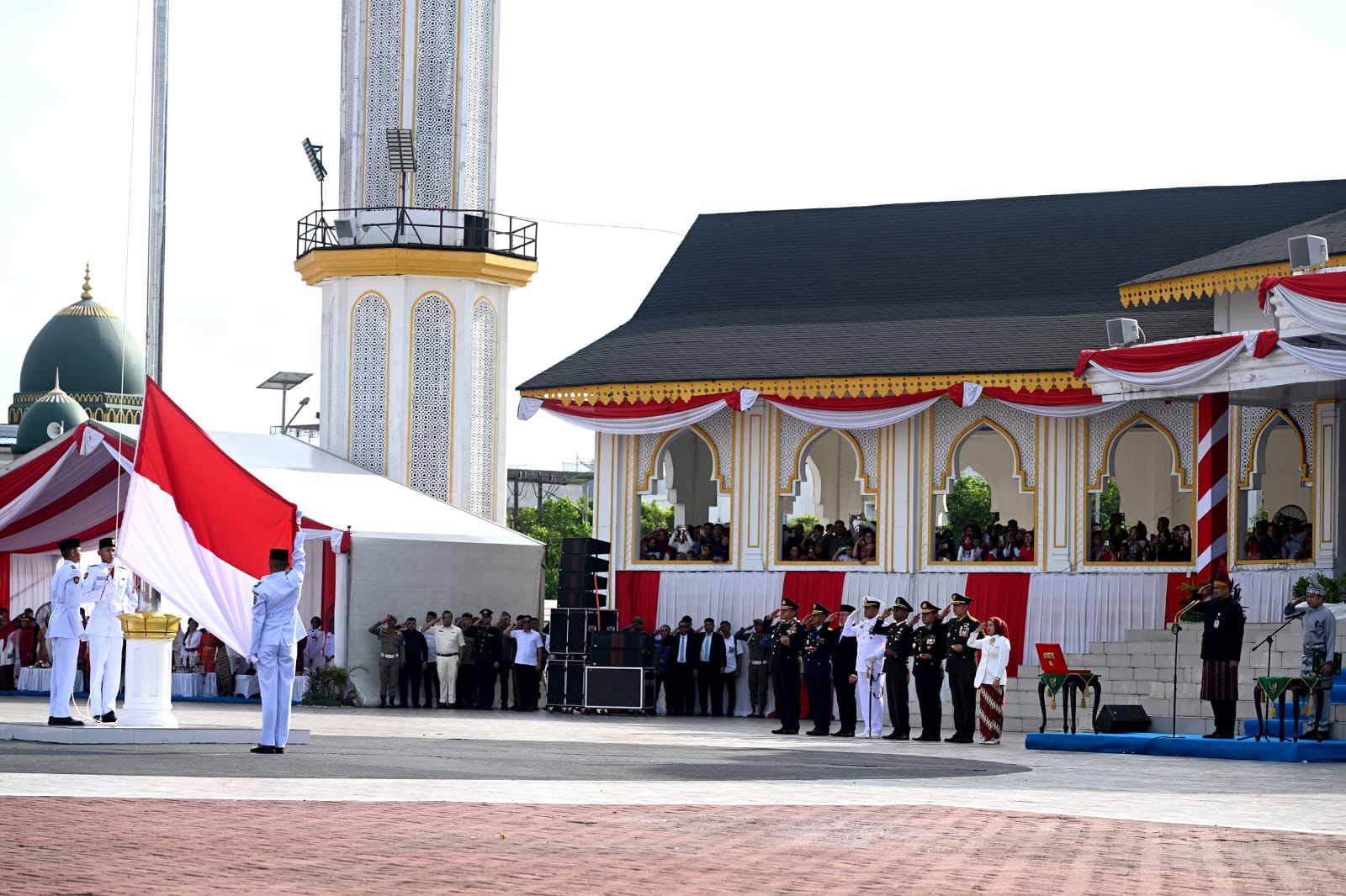 Bobby Nasution Pilih Berdiri di Tengah Lapangan Saat Upacara HUT ke-81 di Deli Serdang, Bukan di Mimbar