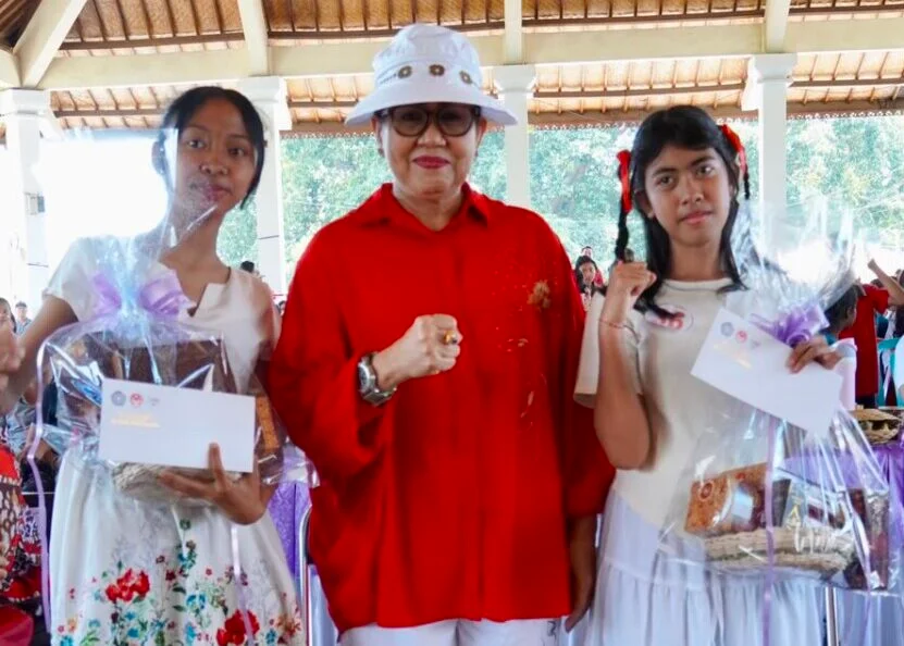 Lomba Karaoke Lagu Nasional di Buleleng: Putri Koster Sebut Cara Kreatif Tanamkan Patriotisme ke Generasi Muda