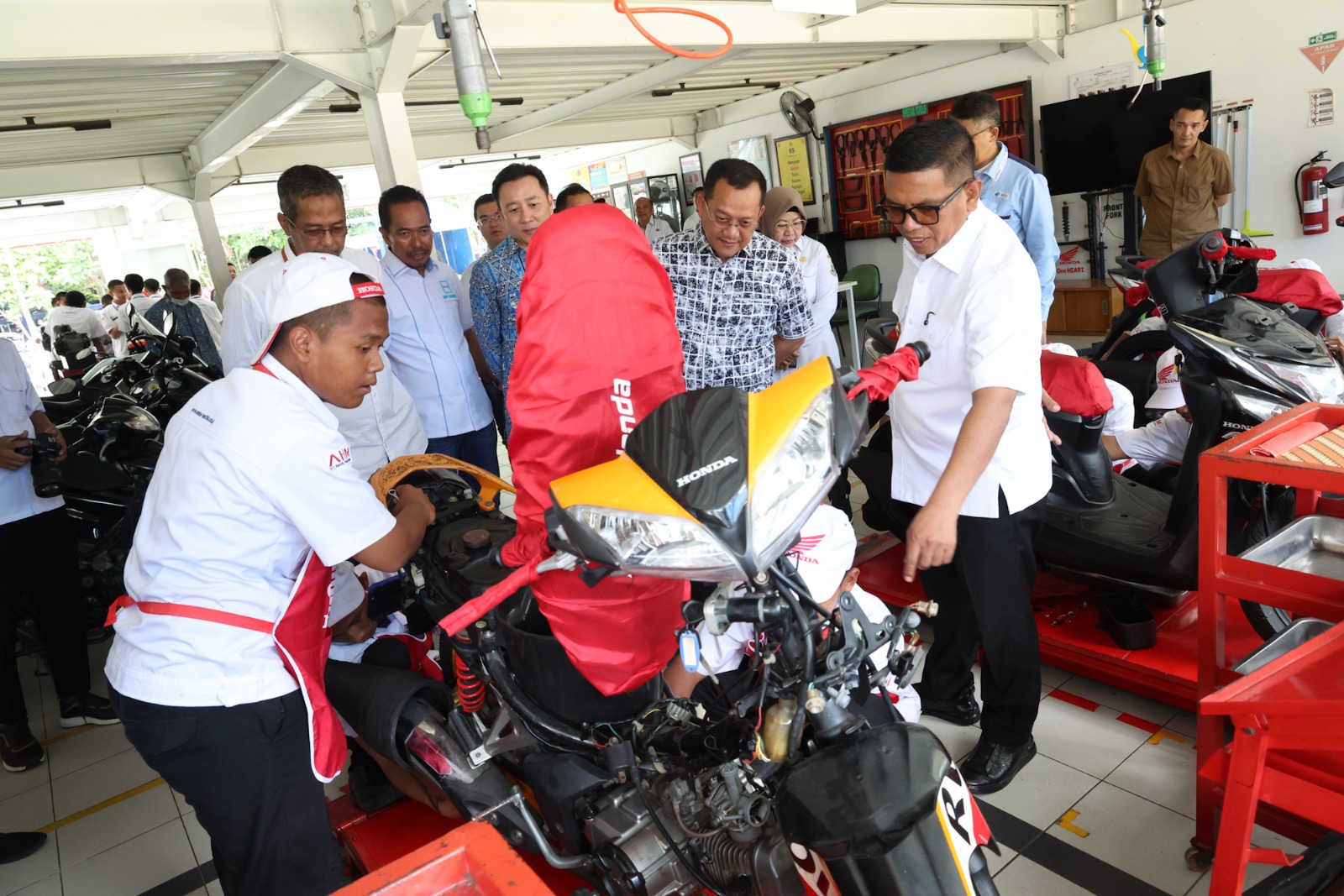 Pemprov Banten Gandeng Industri Kembangkan SMK Vokasi di Cikande dan Sawah Luhur untuk Tekan Pengangguran
