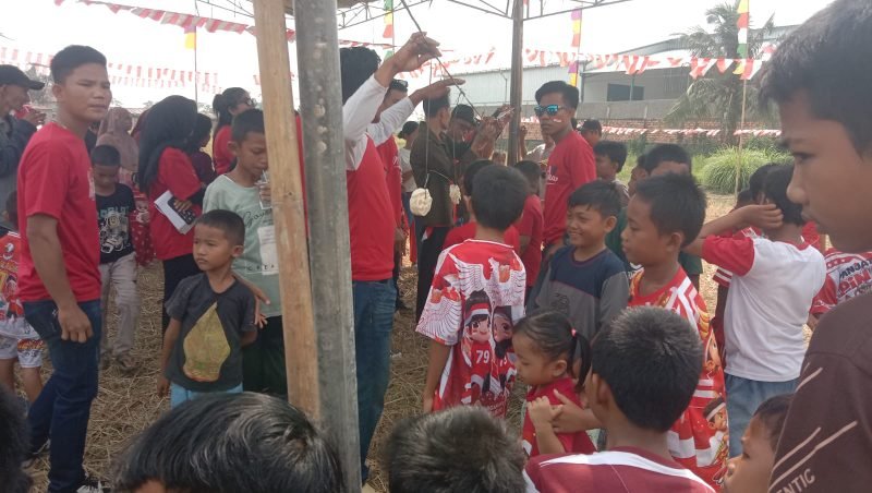 Warga RT 024 Kertapati Palembang Gelar Lomba 17 Agustus, Makan Kerupuk hingga Joget Balon Meriahkan HUT ke-81 RI