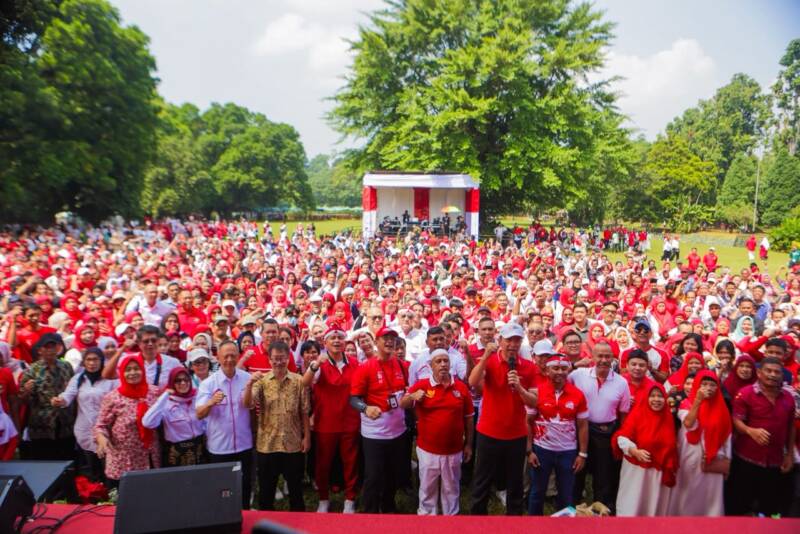Ribuan Warga Bogor Rayakan HUT ke-81 RI di Istana Kepresidenan, Doa Bersama untuk Korban Gempa NTT dan Sumut