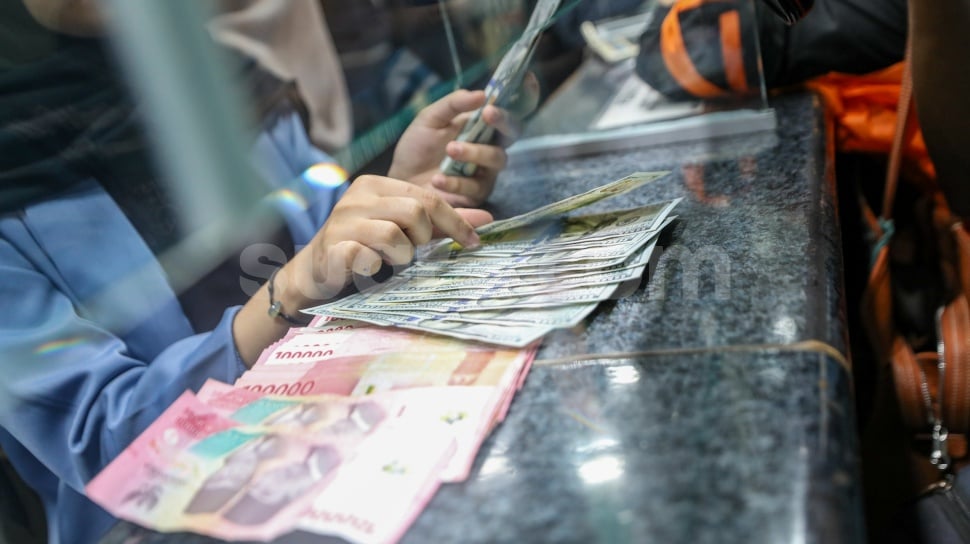 Rupiah Menguat ke Rp17.798 per Dolar AS, Indeks Dolar Tersungkur ke Level Terendah 11 Minggu