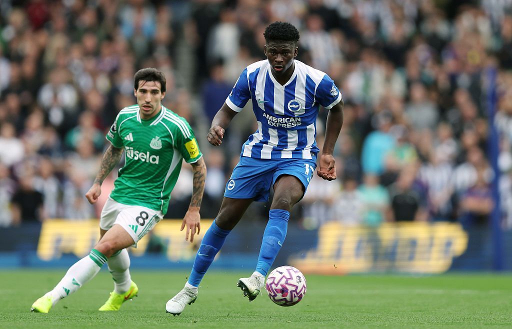 Newcastle Siap Gelontorkan Rp1,1 Triliun untuk Carlos Baleba Usai Jual Tonali dan Guimaraes
