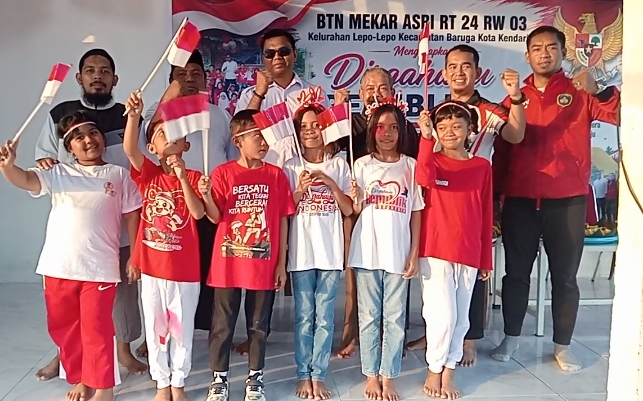 HUT ke-81 RI, Warga BTN Mekar Asri Kendari Gelar Lomba 17-an dan Potong Tumpeng
