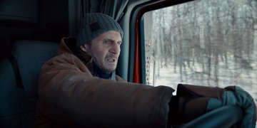The Ice Road Tayang di Bioskop Trans TV, Liam Neeson Jadi Sopir Truk di Jalur Es