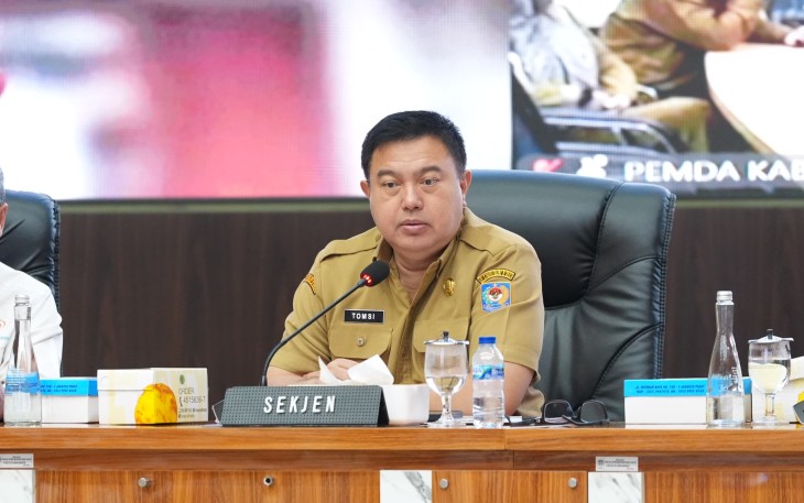Intervensi Harga Beras 2026: Stok 5,7 Juta Ton tapi 120 Kabupaten/Kota Kena Kenaikan