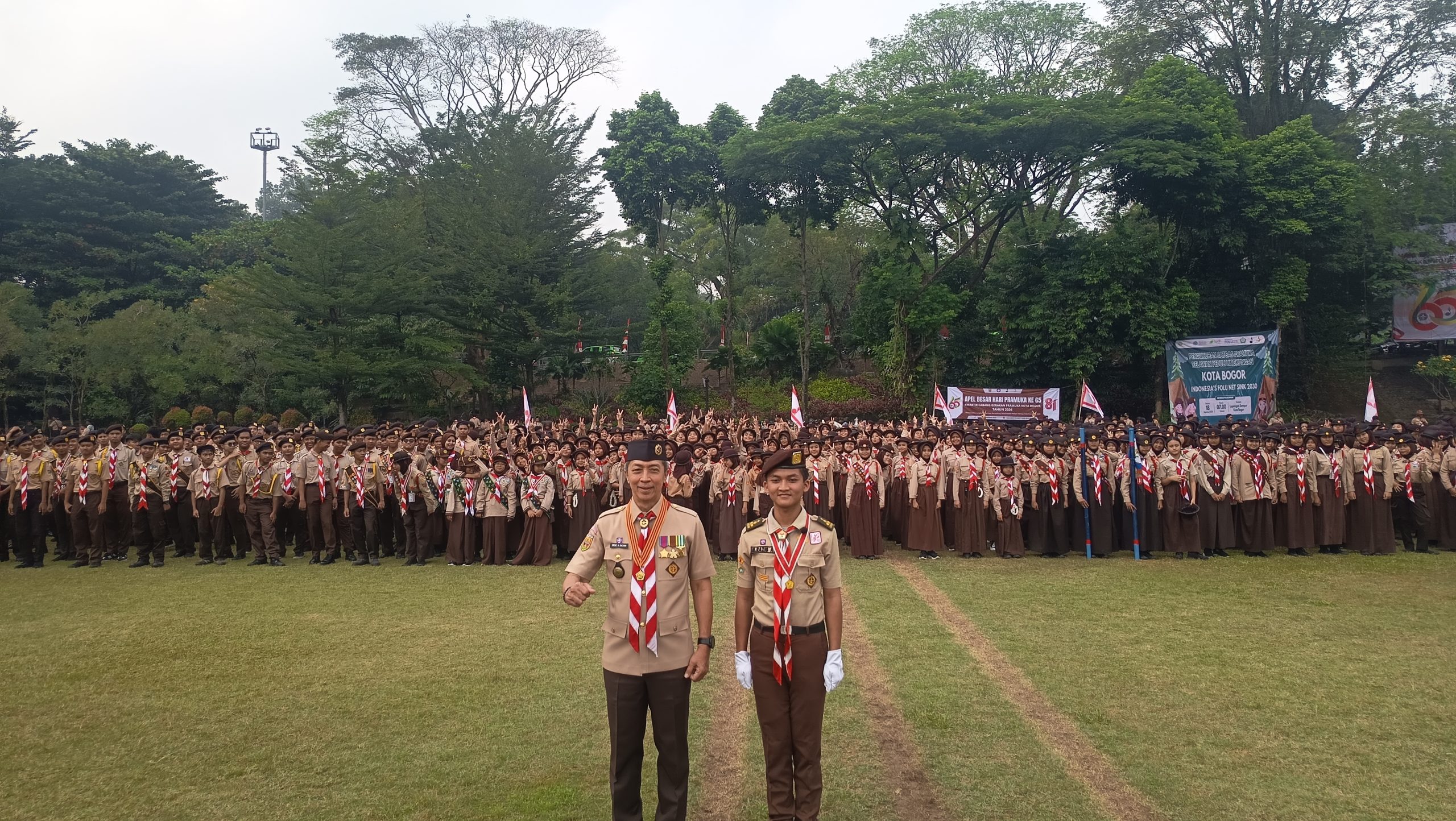 Wali Kota Bogor Beri Kursi Roda ke Pramuka Berkebutuhan Khusus di Apel Hari Pramuka ke-65, 165 Penggalang Tampil Kolosal