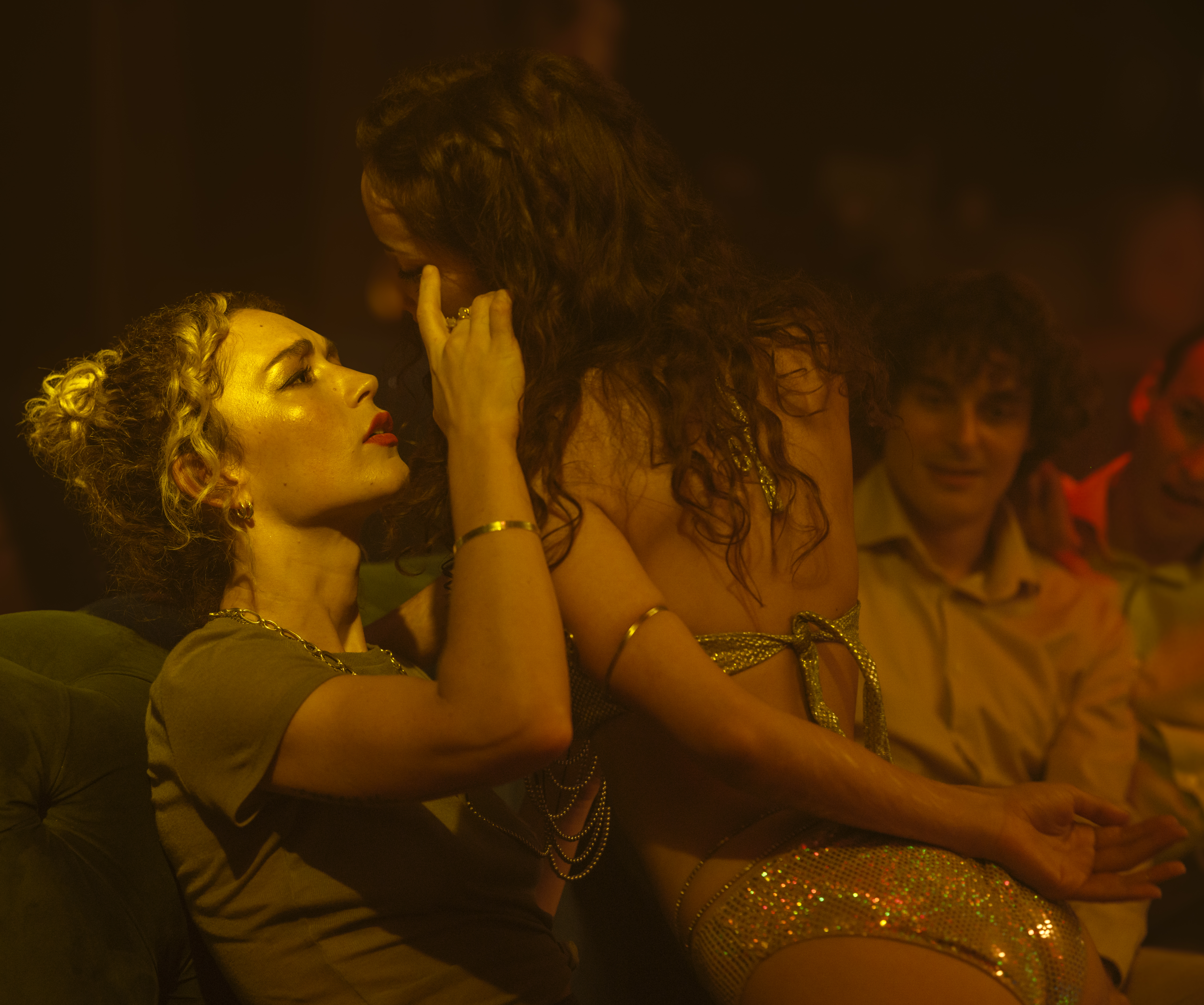Film Lesbian Maya & Samar Raih Distribusi AS Setelah Rating NC-17 Tuai Kritik