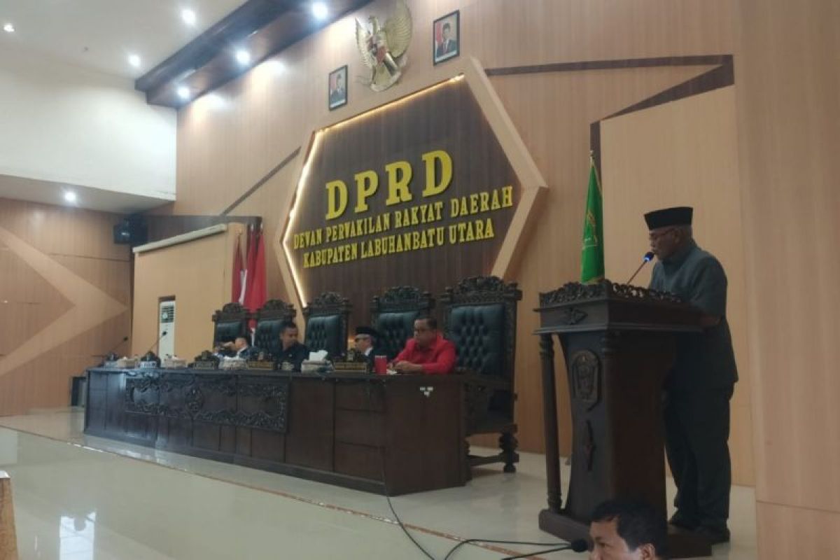 DPRD Labuhanbatu Utara Sahkan KUA-PPAS APBD 2027, Target Pendapatan Daerah Capai Rp904,56 Miliar