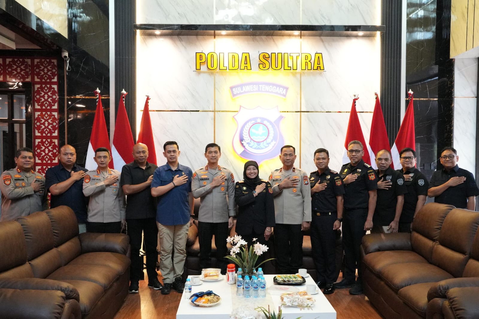 Kapolda Sultra dan Bea Cukai Sepakat Perkuat Penindakan Rokok Ilegal di Kendari