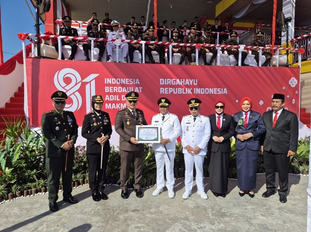 Empat Penghargaan dari Bupati Batola untuk Kejari: Lebih dari Sekadar Seremoni HUT RI