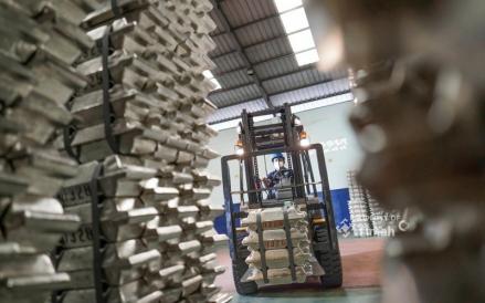 Asing Borong Saham TINS Rp 977 Miliar dalam Sebulan, Harga Melonjak 25,72% YtD