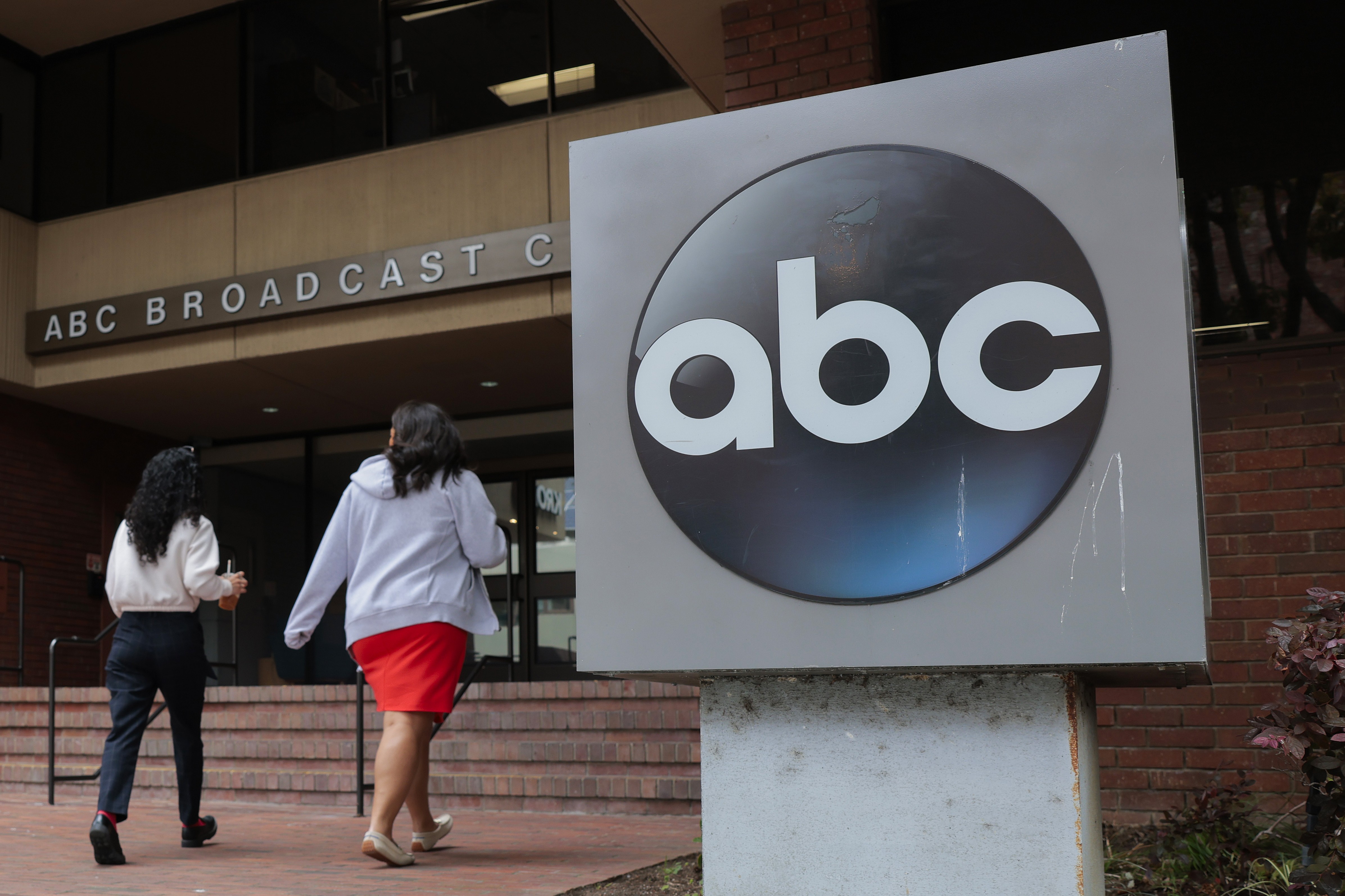 Disney Gugat FCC Soal Lisensi Siaran ABC, Sebut Tekanan Pemerintah AS Ancam Kemerdekaan Redaksi