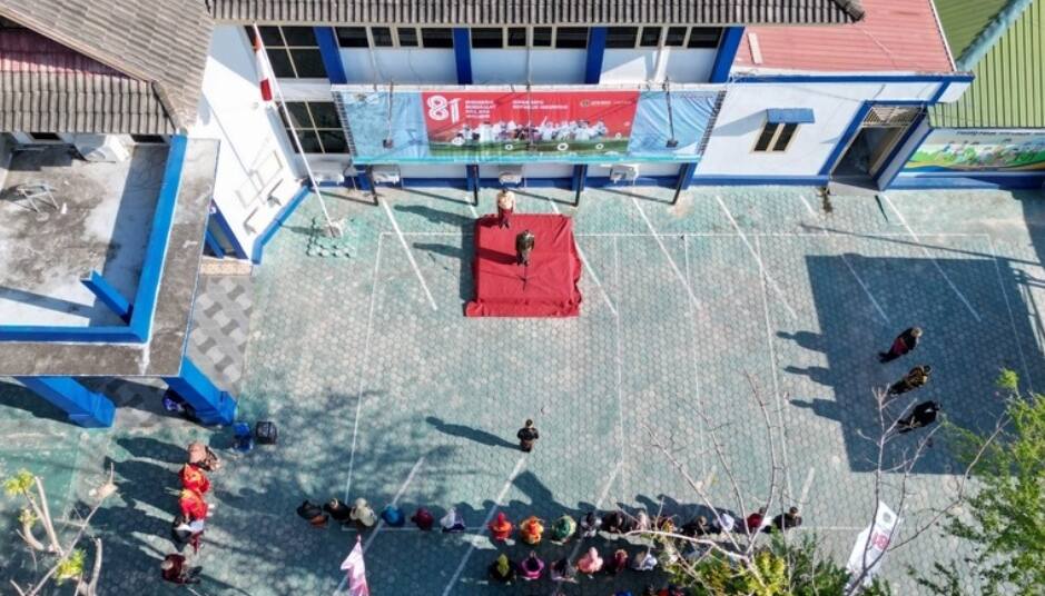 HUT RI ke-81 di Kantah Majene: Balutan Pakaian Adat, Teguhkan Semangat Persatuan dan Layanan Publik