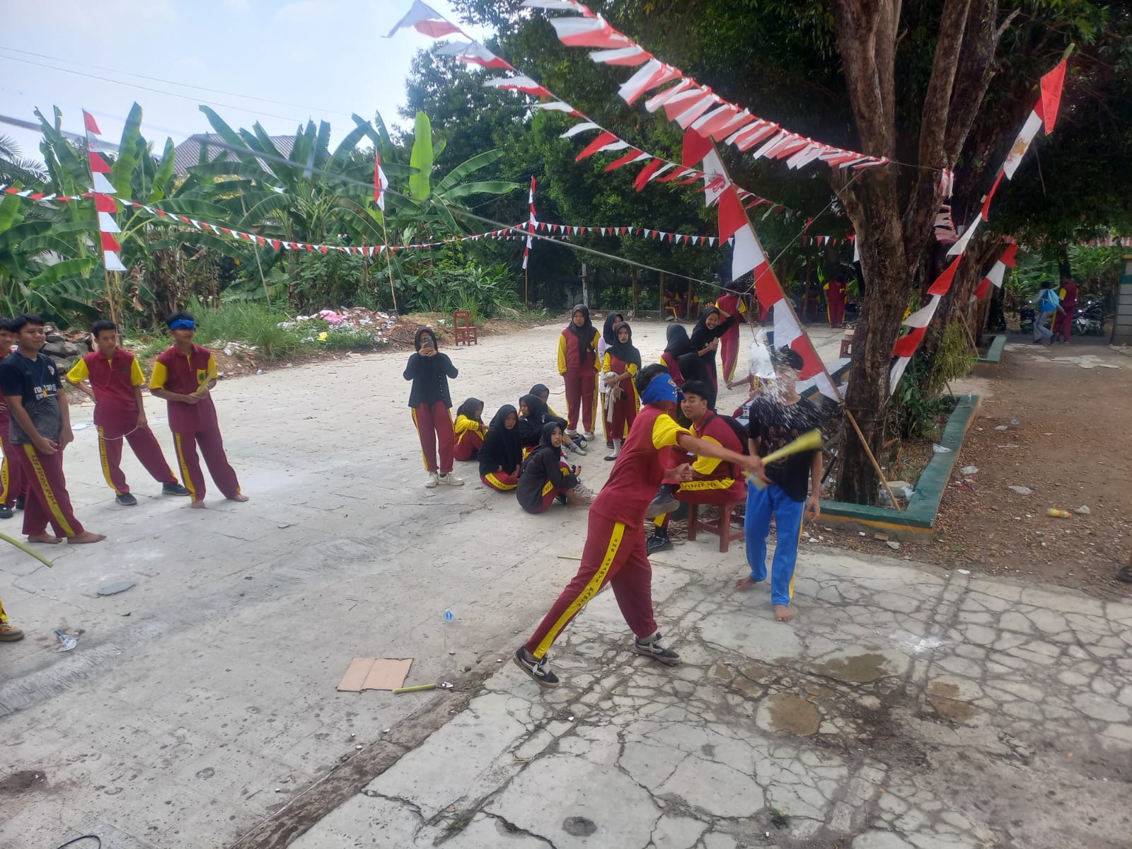 SMK Bhakti Karya Gelar Lomba Estafet Tepung hingga Tarik Tambang, Kepala Sekolah: Semangat Belajar Bagian dari Perjuangan