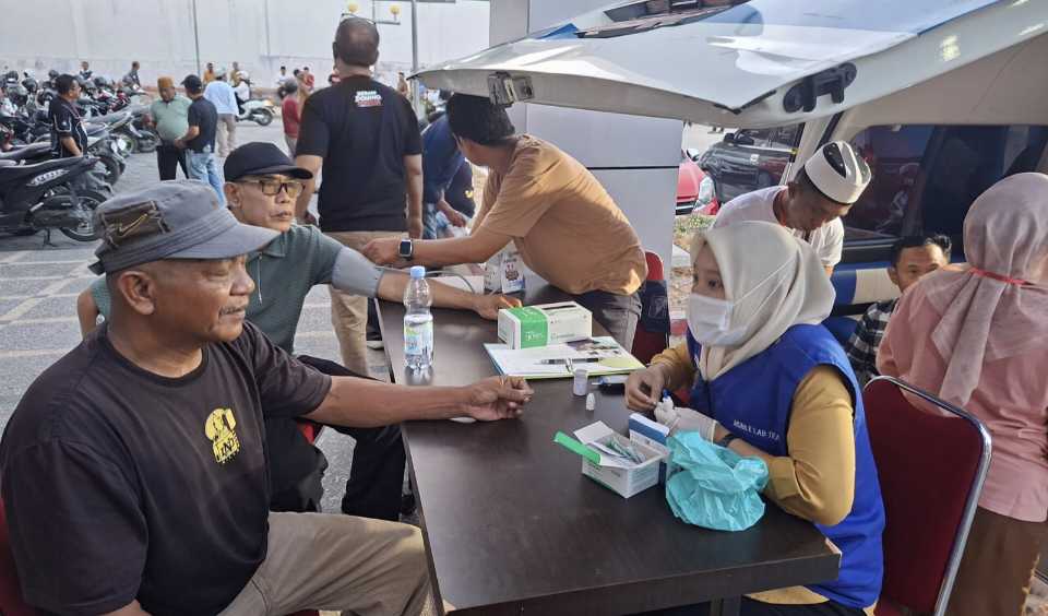 UPT Labkes Dinkes Sulteng Siagakan Pemeriksaan Gula Darah di Gubernur Cup Domino Merdeka Palu