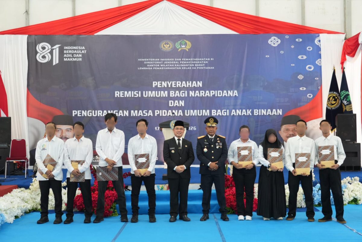 Gubernur Kalbar Ria Norsan Serahkan Remisi ke 173 Ribu Warga Binaan di Lapas Pontianak, Tegaskan Hukum yang Berkeadilan