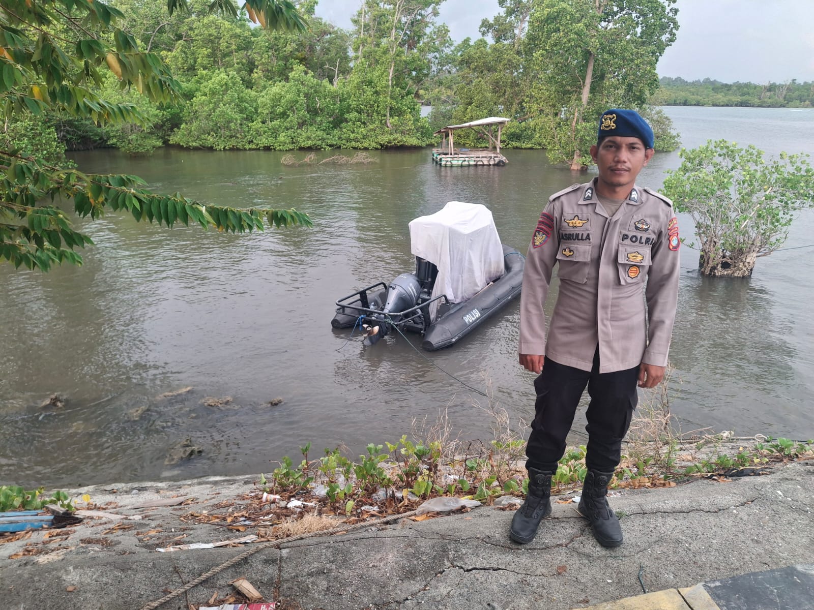 Polairud Polres Mamuju Tengah Patroli Pesisir Babana, Imbau Nelayan Tak Paksakan Melaut Saat Cuaca Buruk