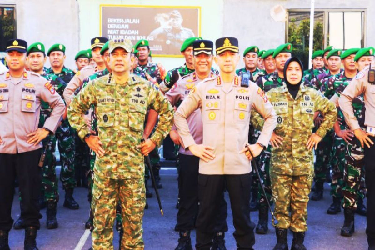 Kapolresta Banjarmasin dan Dandim 1007 Perkuat Sinergi TNI-Polri Jaga Kamtibmas Lewat Apel Gabungan