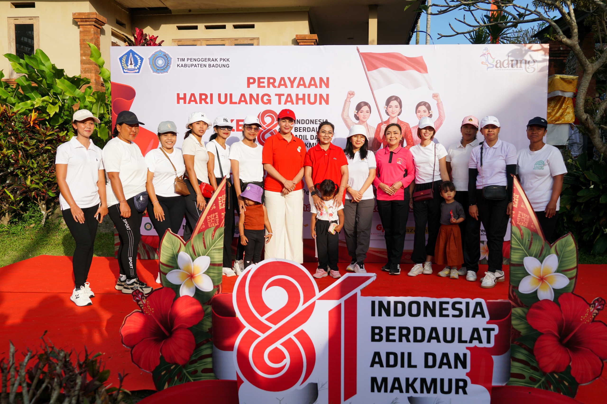 Peringati HUT Ke-81 RI, TP PKK Badung Gelar Lomba Organisasi Wanita dan Salurkan Bansos di Carangsari