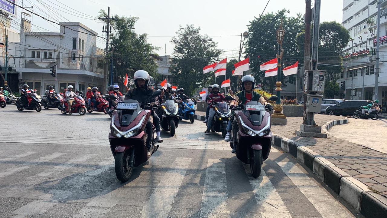 1.960 Bikers Honda PCX dari 28 Main Dealer Konvoi Rayakan HUT RI ke-81, Rute 45 Km Lewati 8 Destinasi Bersejarah