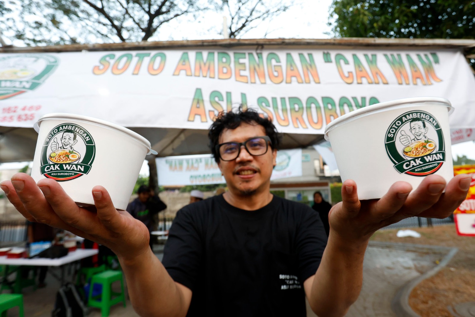 Soto Ambengan Cak Wan Asli Suroboyo Buka Warung Perdana di Pasar Modern Graha Raya, Targetkan Pasar Bintaro hingga Tangsel