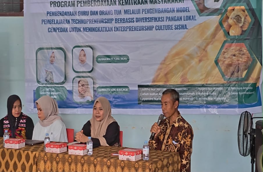 Tim PKM Unmul Latih Guru dan Orang Tua di Samarinda Kembangkan Technopreneurship Berbasis Cempedak