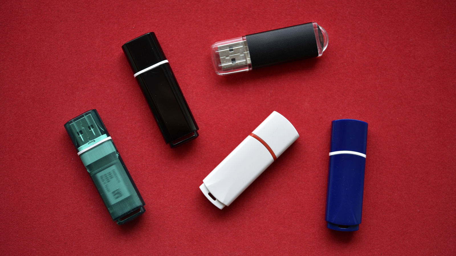 Flash Drive Kecil Mulai Ditinggalkan, Ini Alasan Kapasitas 64GB Jadi Standar Baru