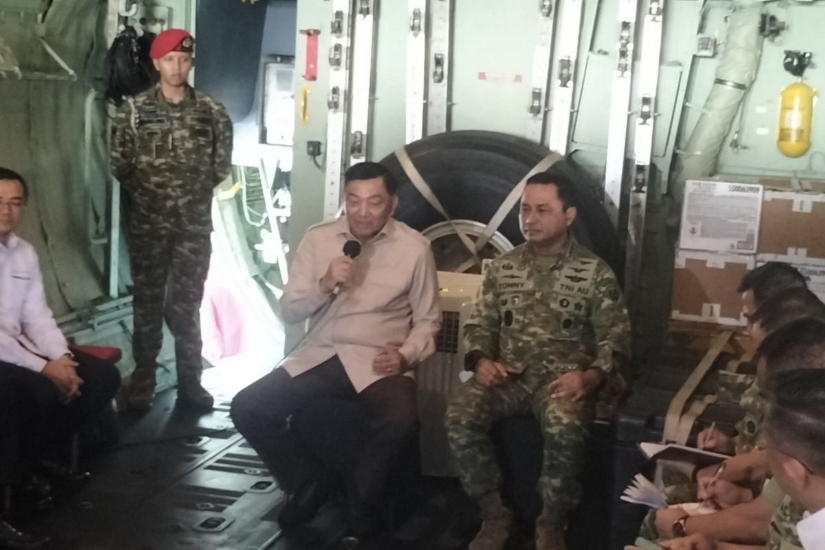 Menhan Sjafrie Dorong PT DI dan GMF Garap MRO di Bandara Kertajati, Target Rawat Hercules Asia