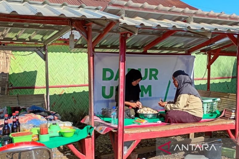 Baznas Dirikan Dapur Umum di Ponpes Pancasila Manggarai Barat, Produksi Makanan Siap Saji untuk Pengungsi Gempa NTT