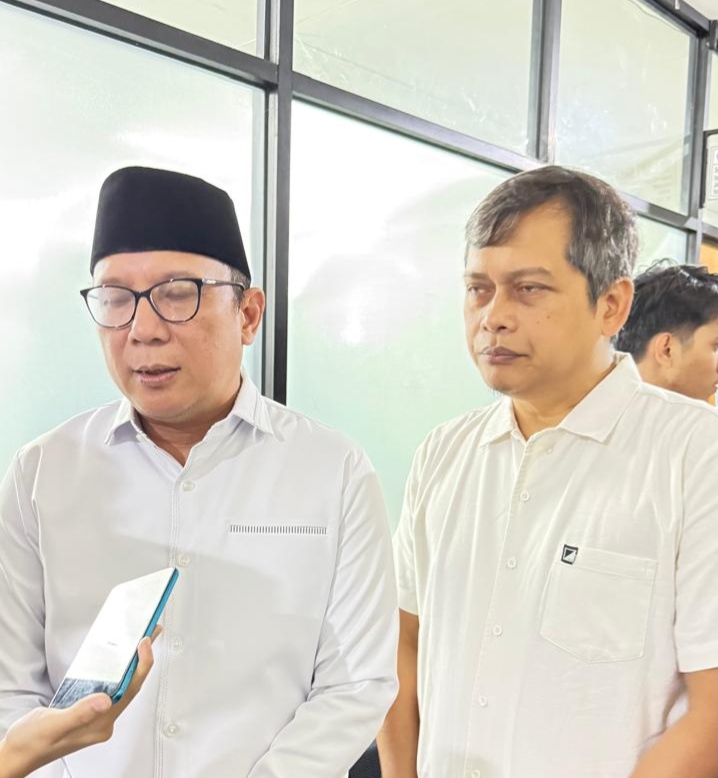 Budiono Resmi Daftar Calon Rektor Unila 2027-2031, Lektor Kepala Siap Jalani Tes Kesehatan di Bandarlampung