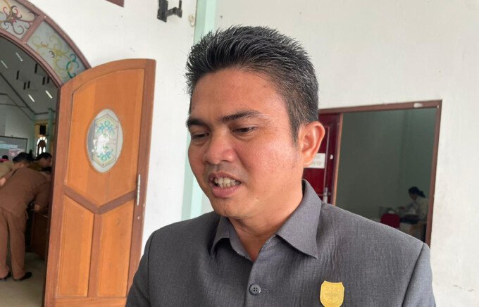 Kabut Asap Mulai Menebal di Gunung Mas, Ketua DPRD Binartha Dorong Status Karhutla Segera Naik ke Darurat