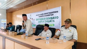 BAZNAS Bintan Salurkan 50 Paket Sembako untuk Warga Desa Pangkil, Ketua: Ini Amanah dari Muzaki