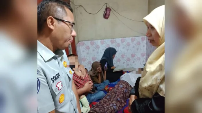 Wabup Lombok Barat Nurul Adha Melayat ke Rumah Duka Ardian, Korban Kebakaran KMP Putri Yasmin di Kediri