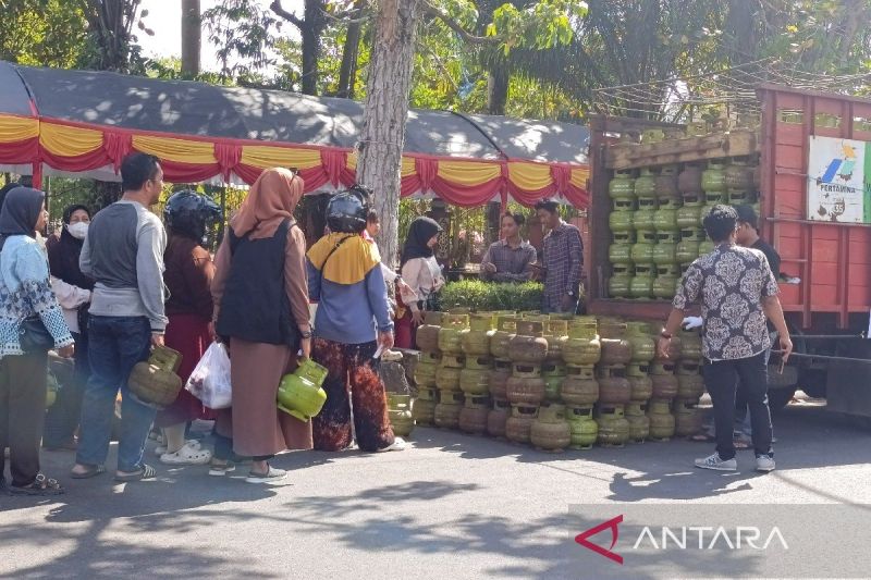 Bupati Kotim Halikinnor Umumkan Tambahan 9.000 Tabung Elpiji 3 Kg untuk Enam Kecamatan, Berlaku September 2026