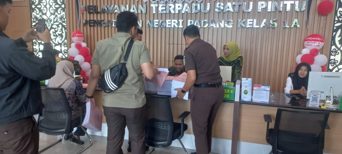 Kejari Padang Limpahkan Berkas Korupsi KMK BNI ke Pengadilan Tipikor, Kerugian Negara Capai Rp34 Miliar