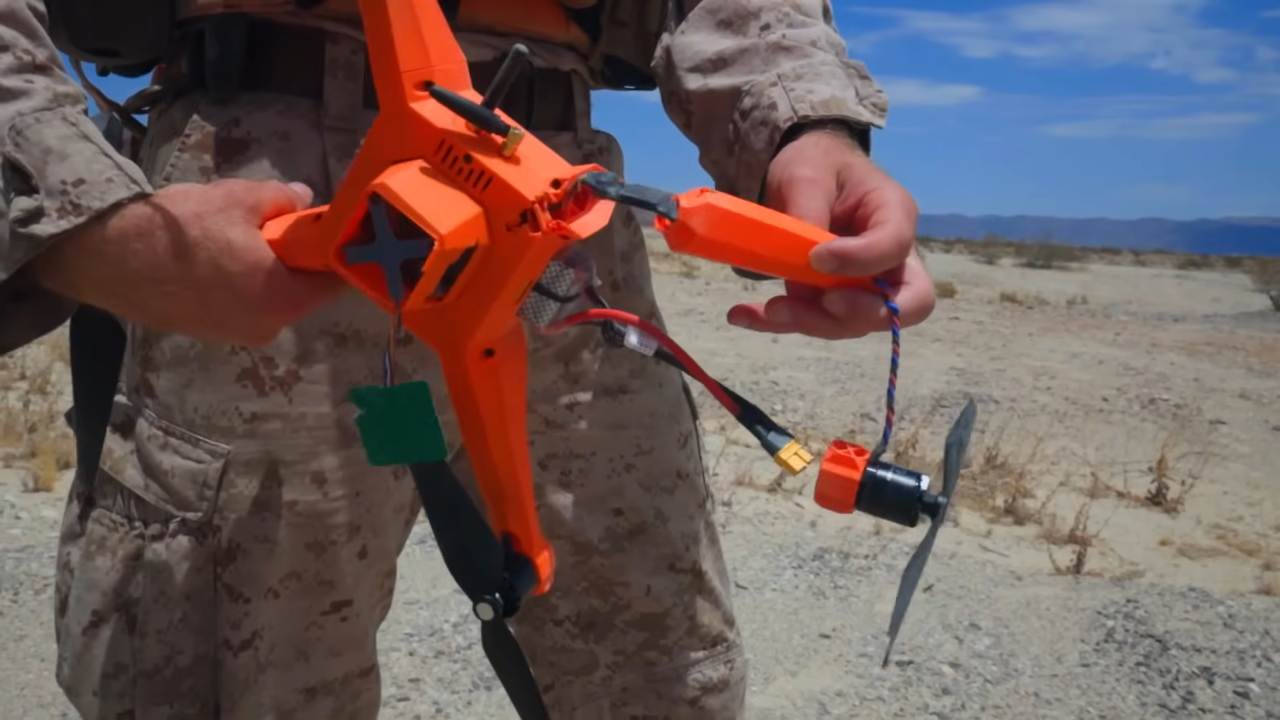 Marinir AS Latih Tembak Drone dengan Senapan Serbu dan Shotgun, Begini Taktiknya